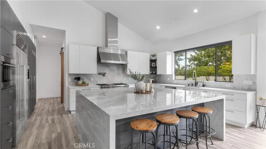 19501 Tribune Street, Northridge, California 91326