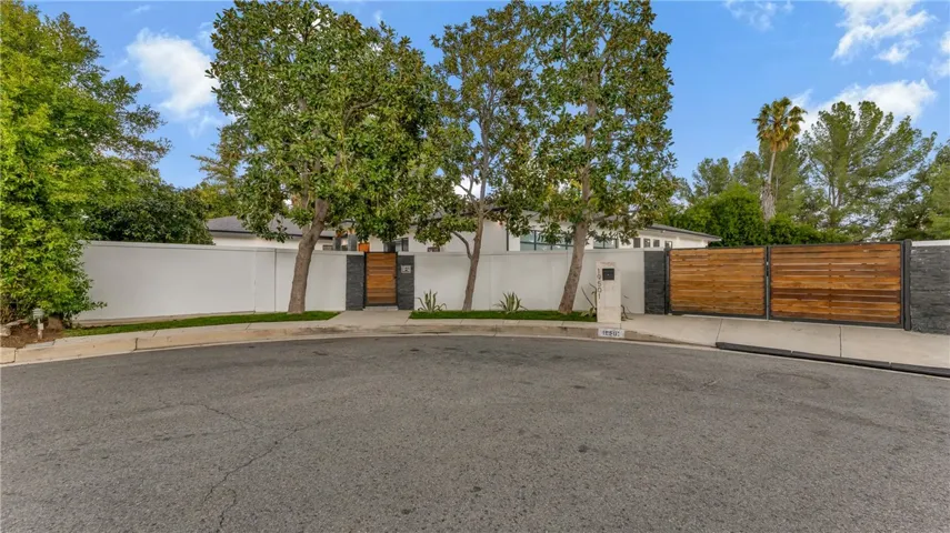 19501 Tribune Street, Northridge, California 91326