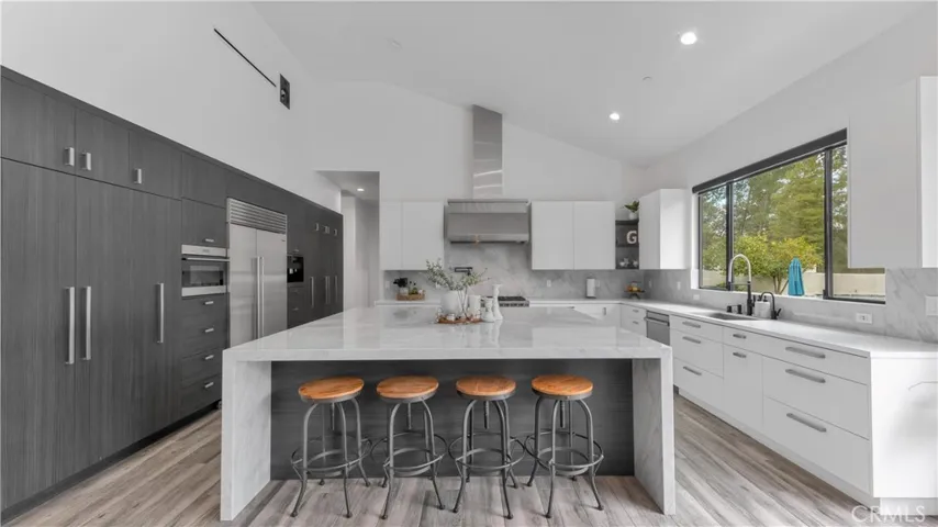 19501 Tribune Street, Northridge, California 91326