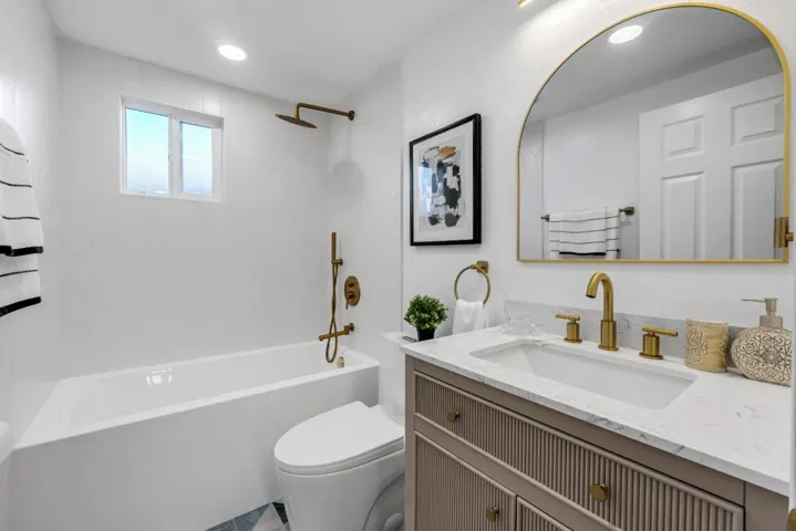 2048 Sarasota Lane, Hayward, California 94545
