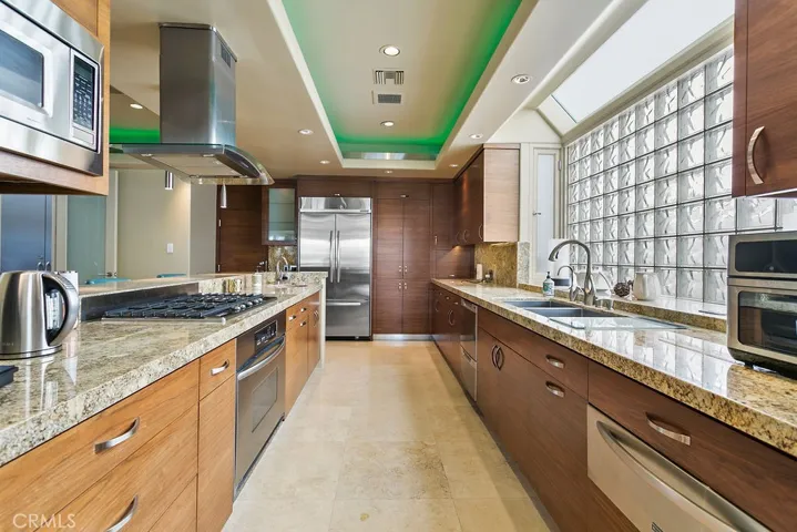16531 Peale Lane, Huntington Beach, California 92649