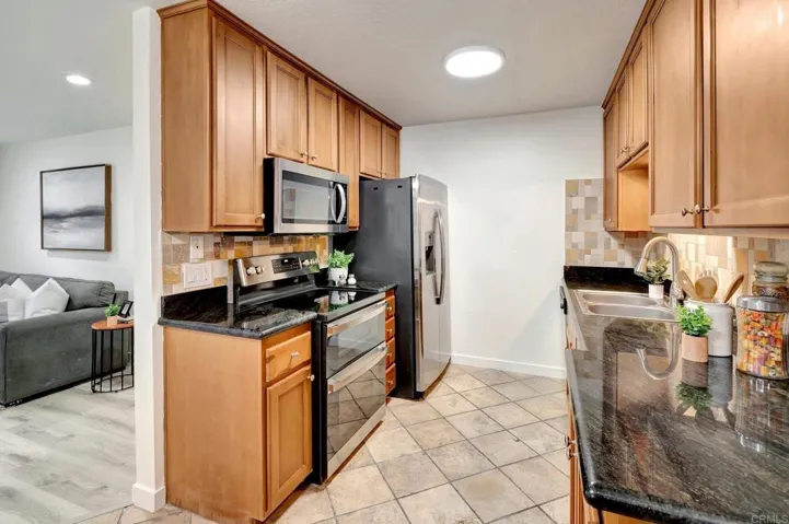 9860 Dale Avenue C6, Spring Valley, California 91977