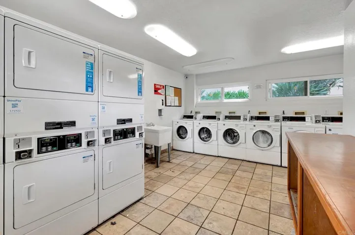 9860 Dale Avenue C6, Spring Valley, California 91977