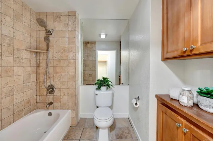 9860 Dale Avenue C6, Spring Valley, California 91977
