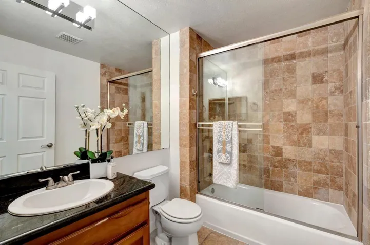 9860 Dale Avenue C6, Spring Valley, California 91977