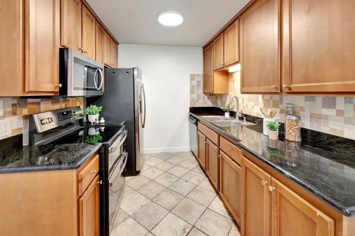 9860 Dale Avenue C6, Spring Valley, California 91977