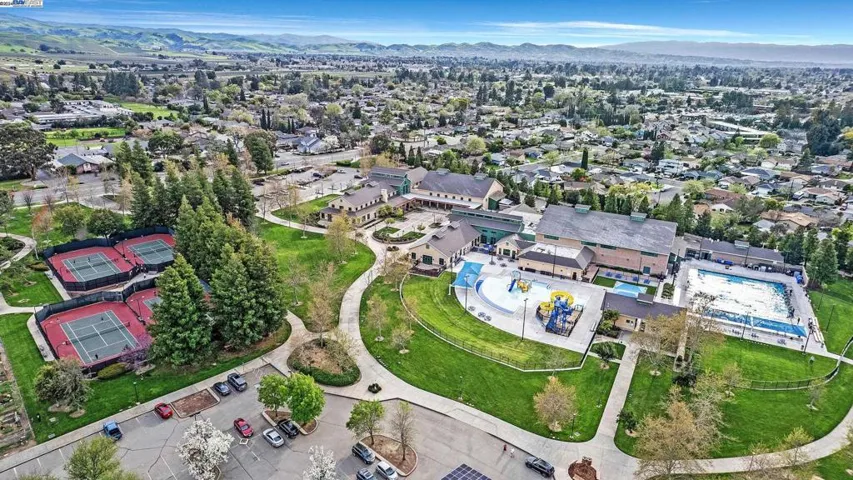 Walk to Robert Livermore Community Center