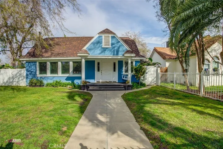 2530 Sunset Avenue, Bakersfield, California 93304