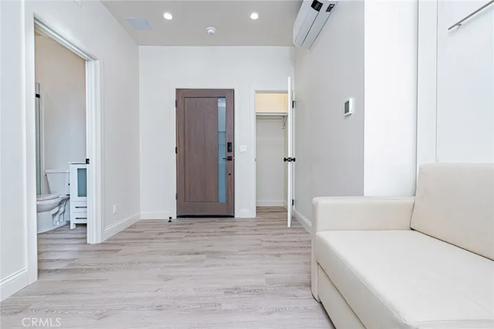 305 1/2 Main Street 2, Newport Beach, California 92661