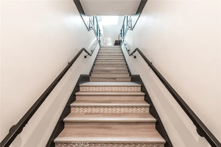 305 1/2 Main Street 2, Newport Beach, California 92661