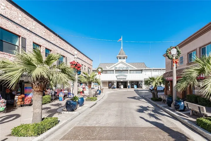 305 1/2 Main Street 2, Newport Beach, California 92661