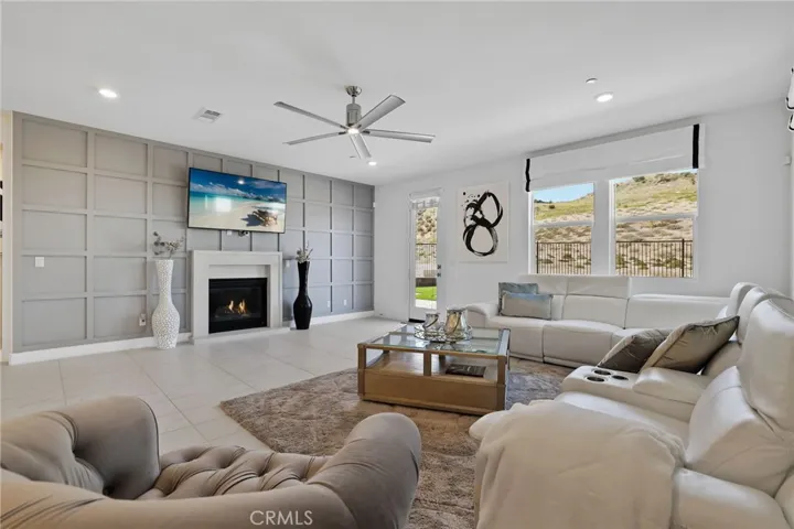 1980 Pienza Circle, Corona, California 92882