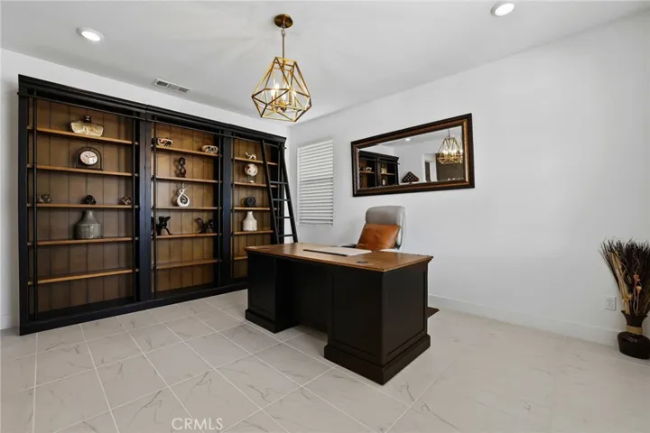 1980 Pienza Circle, Corona, California 92882
