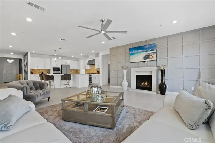 1980 Pienza Circle, Corona, California 92882
