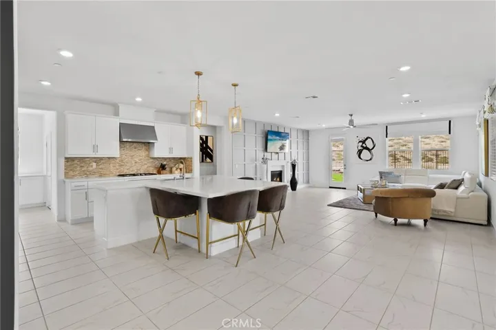 1980 Pienza Circle, Corona, California 92882