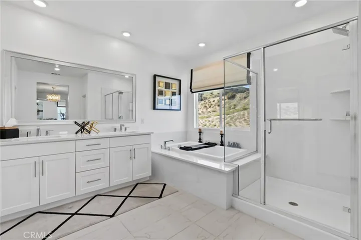 1980 Pienza Circle, Corona, California 92882