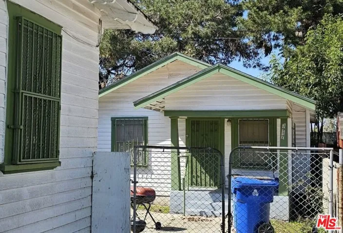 3917 S Harvard Boulevard, Los Angeles, California 90062