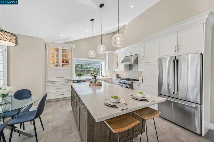 100 Carole Meadows Ct, Danville, California 94506-6118
