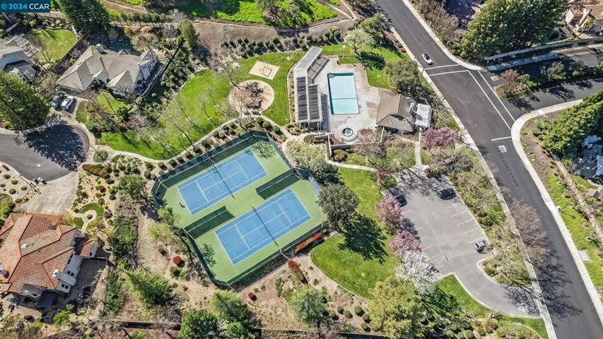 100 Carole Meadows Ct, Danville, California 94506-6118