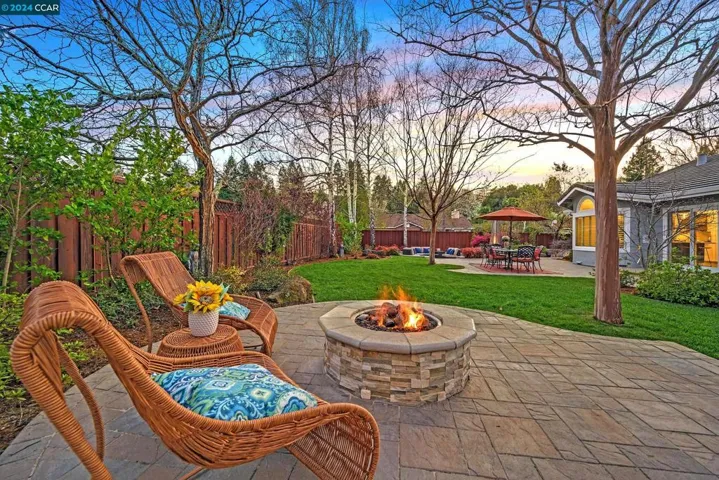 100 Carole Meadows Ct, Danville, California 94506-6118