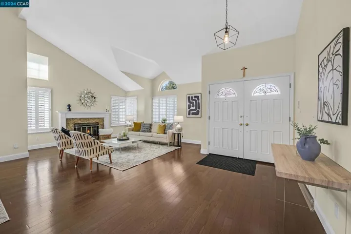 100 Carole Meadows Ct, Danville, California 94506-6118