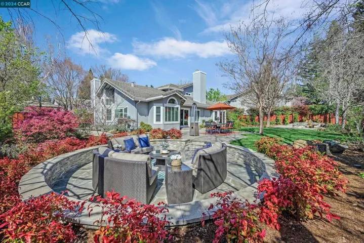 100 Carole Meadows Ct, Danville, California 94506-6118