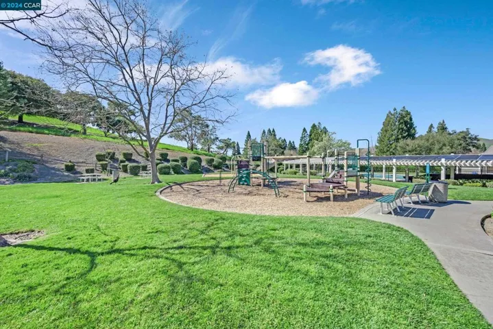 100 Carole Meadows Ct, Danville, California 94506-6118