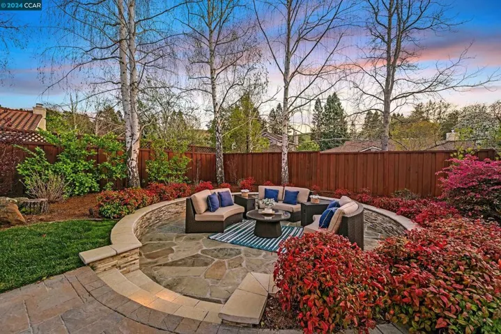 100 Carole Meadows Ct, Danville, California 94506-6118
