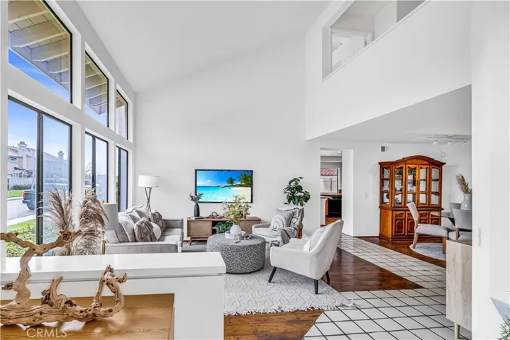 9792 Hampton Court, Fountain Valley, California 92708