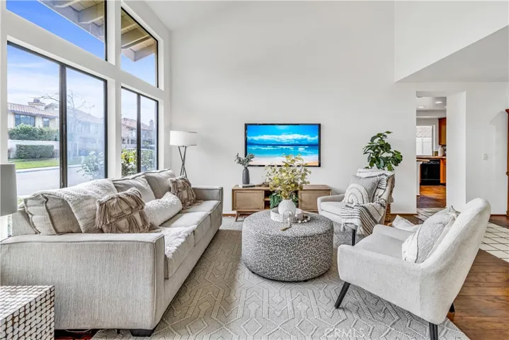 9792 Hampton Court, Fountain Valley, California 92708