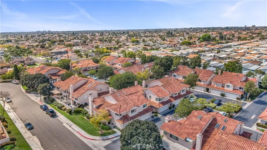 9792 Hampton Court, Fountain Valley, California 92708