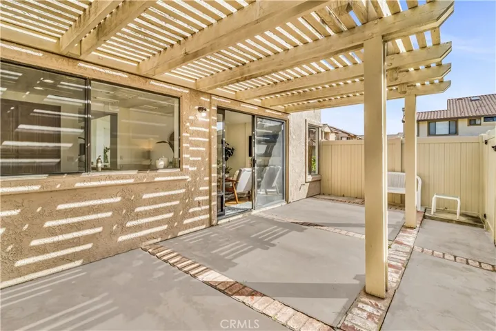 9792 Hampton Court, Fountain Valley, California 92708