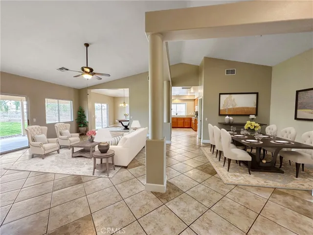 Living Room (Virtual Stage)