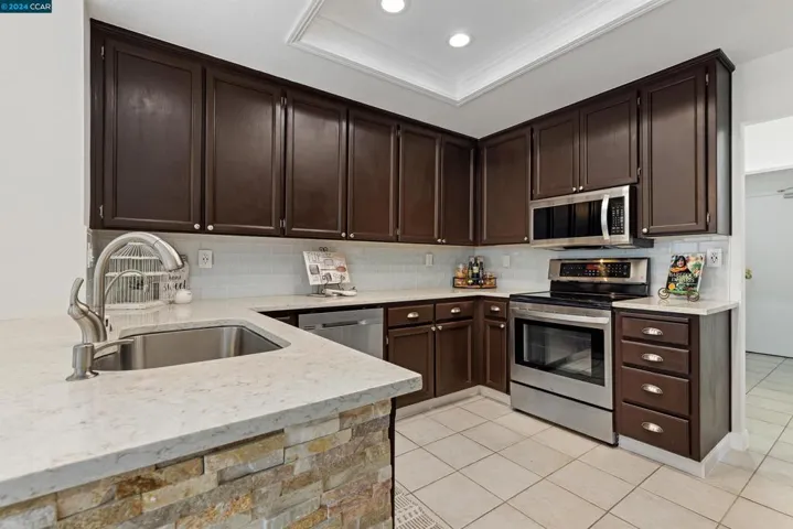 6204 Lakeview Circle, San Ramon, California 94582