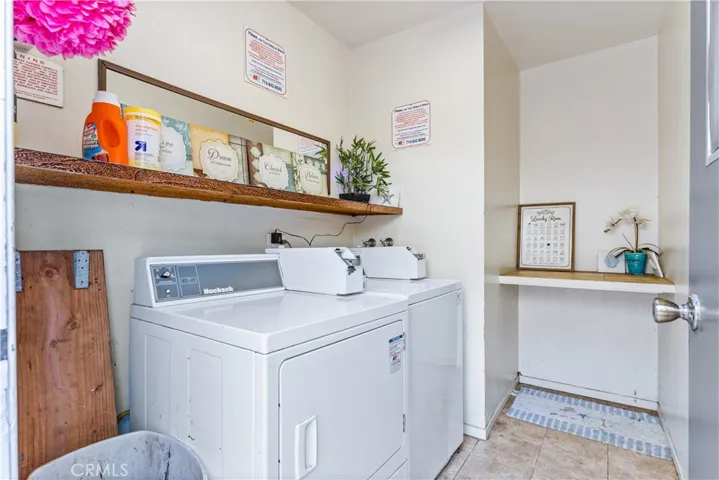 212 15th Street, Huntington Beach, California 92648