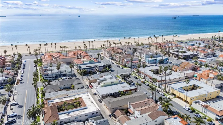 212 15th Street, Huntington Beach, California 92648