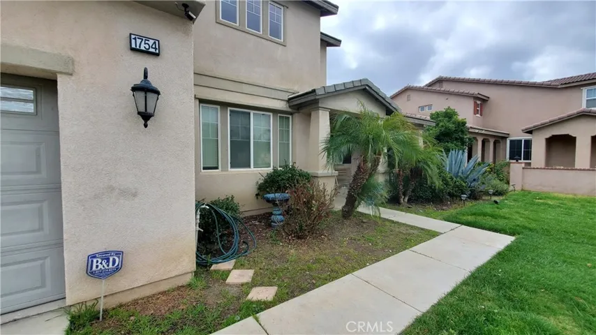 1754 Beacon Court, San Jacinto, California 92582