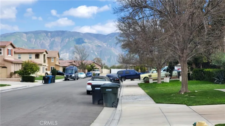 1754 Beacon Court, San Jacinto, California 92582
