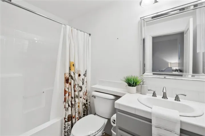 17 Baccus, Ladera Ranch, California 92694