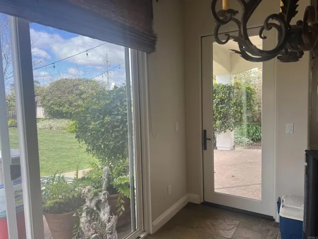 7418 Sitio Montilla, Carlsbad, California 92009