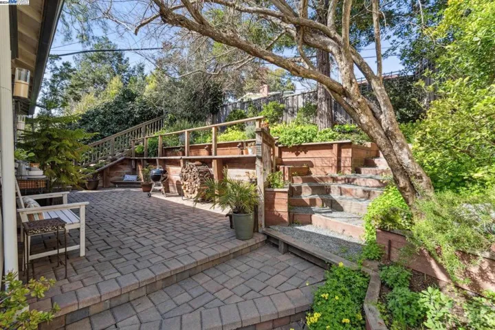 497 Clark Street, Crockett, California 94525