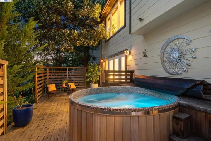 497 Clark Street, Crockett, California 94525