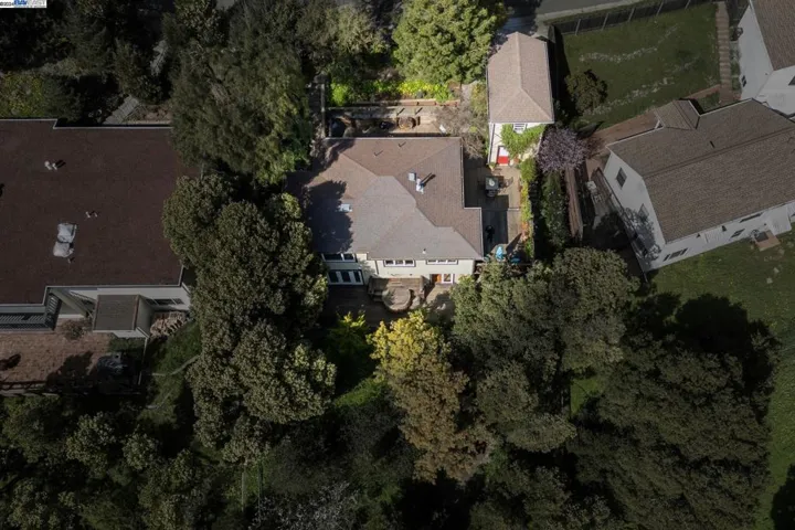 497 Clark Street, Crockett, California 94525
