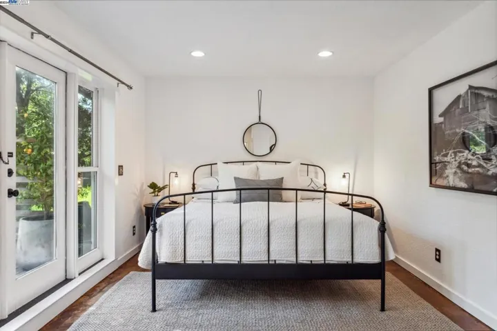 497 Clark Street, Crockett, California 94525