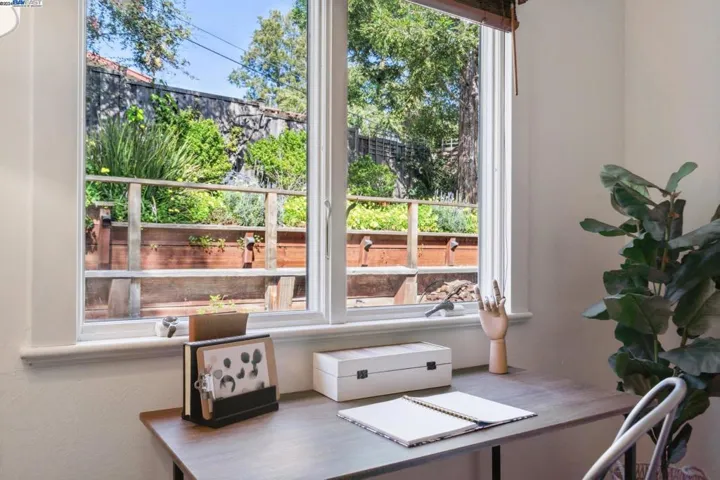 497 Clark Street, Crockett, California 94525