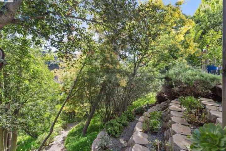 497 Clark Street, Crockett, California 94525