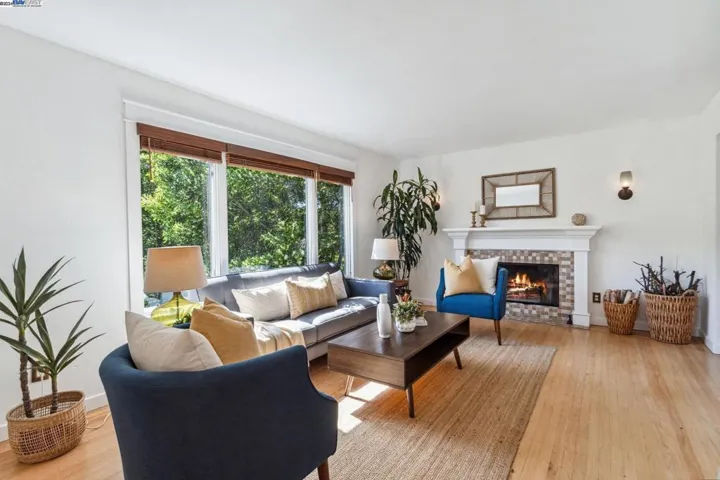 497 Clark Street, Crockett, California 94525