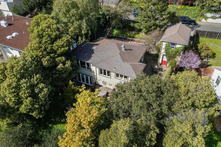 497 Clark Street, Crockett, California 94525