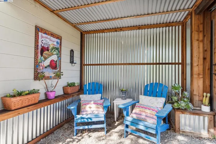 497 Clark Street, Crockett, California 94525