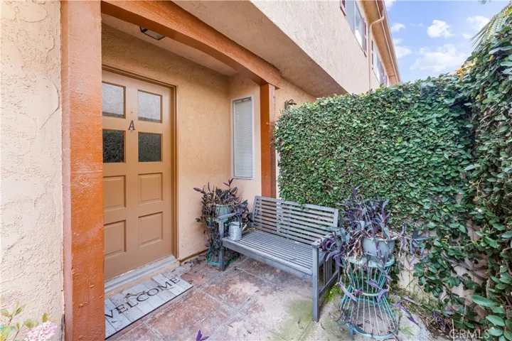 317 22nd Street, Huntington Beach, California 92648